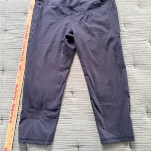 GAP Women's Black Capri Leggings